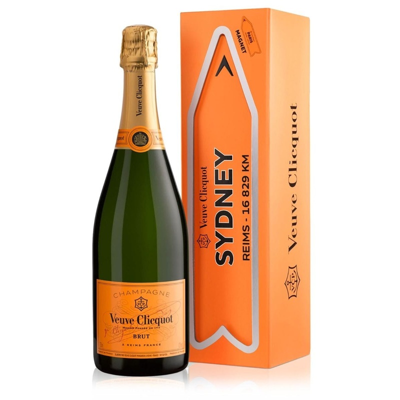Veuve Clicquot Brut Champagne SYDNEY Magnet Arrow 75cl
