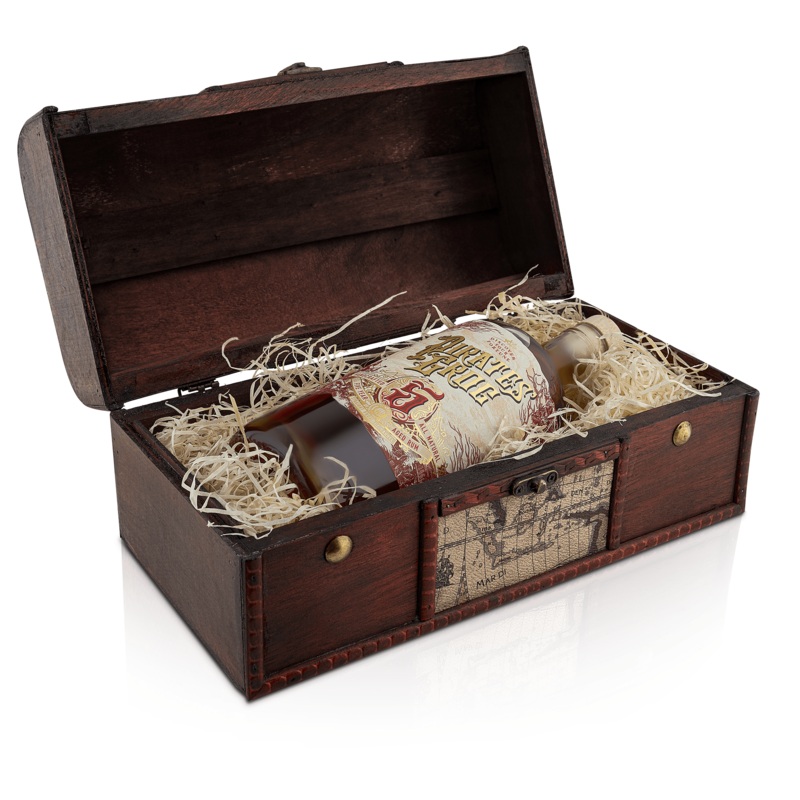 Pirate’s Grog 5 Year Rum Gift Chest 70cl
