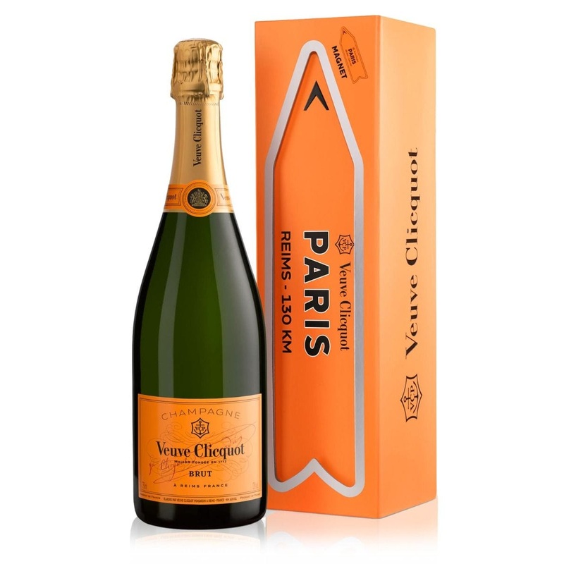 Veuve Clicquot Brut Champagne PARIS Magnet Arrow 75cl