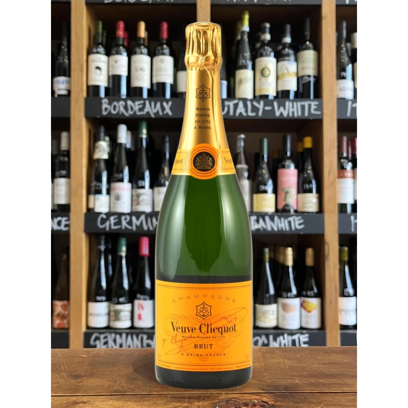 Veuve Clicquot Yellow Label Champagne B2B