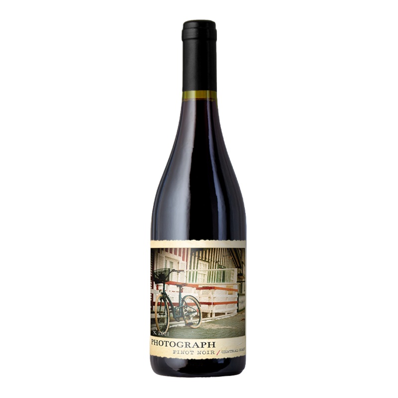 Photograph Central Coast Pinot Noir 2021