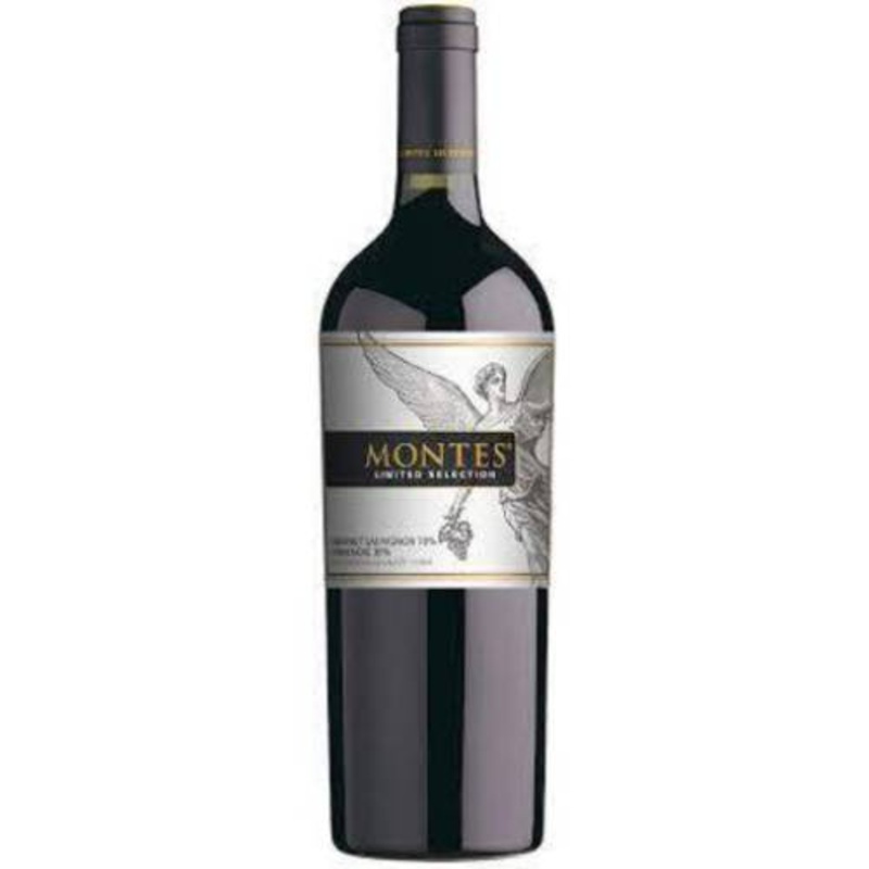 Montes Classic Carmenere 750ML